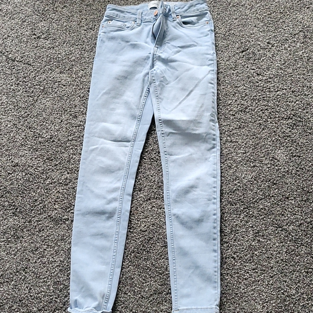 Skinny jeans light